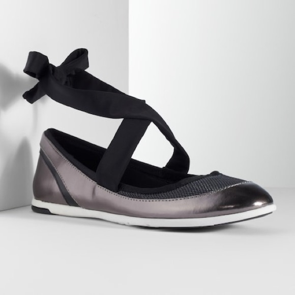 Simply Vera Lace Up Ballet Flats - Picture 1 of 4